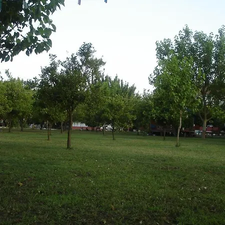 Engin Domek letniskowy