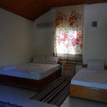 Engin Domek letniskowy